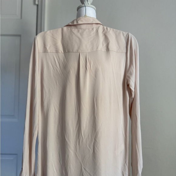 Ann Taylor Light Pink Women’s Blouse. Size Medium. - Picture 3 of 9